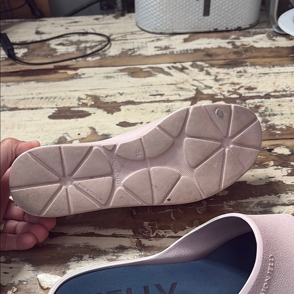Pink Slide Sandals with Chunky Sole - Picture 6 of 10